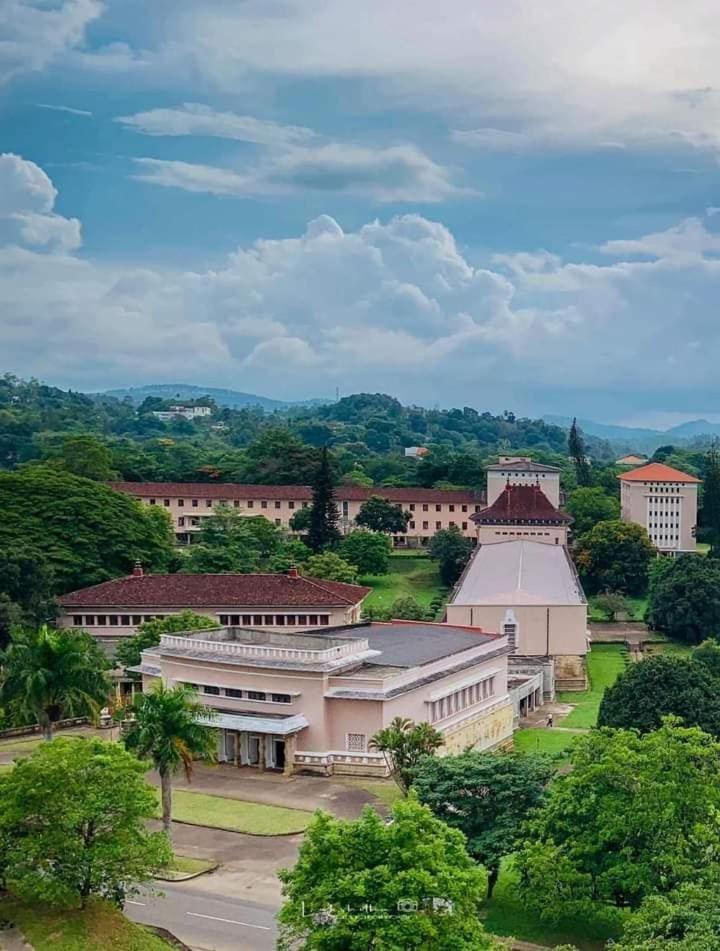 Kandy Paradise Hotel & Spa Gelioya Buitenkant foto